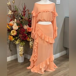 NWOT Ruffled Peach top and skirt Size M